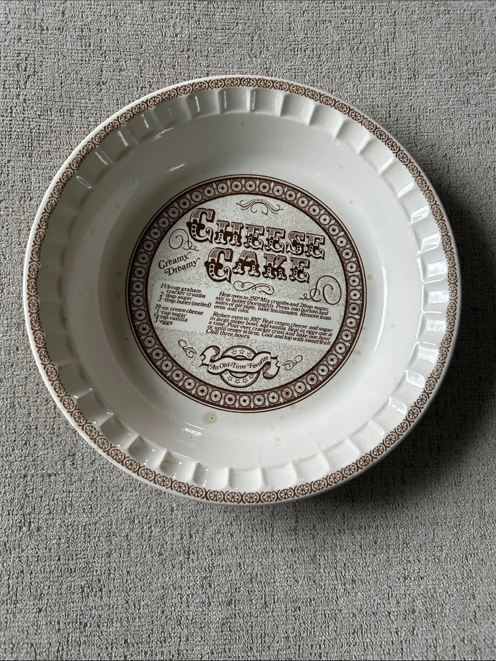 1983 Royal China by Jeannette “Country Harvest” Cheesecake Recipe Pie Plate